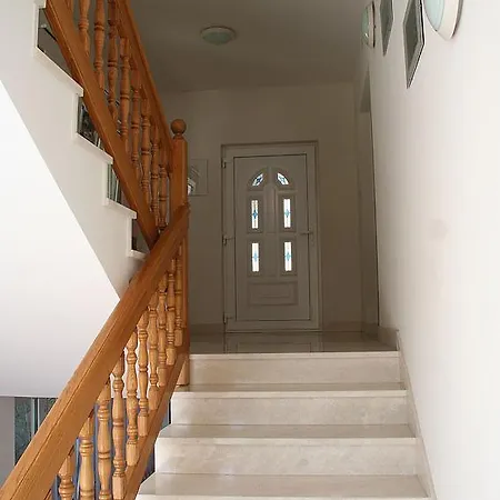 Apartment Omis 12194b