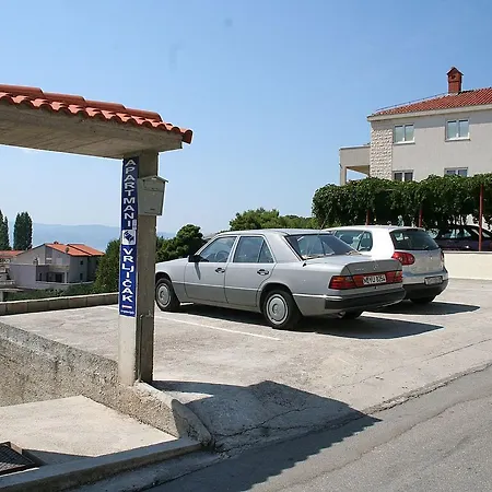 Omis 12194b Apartment *